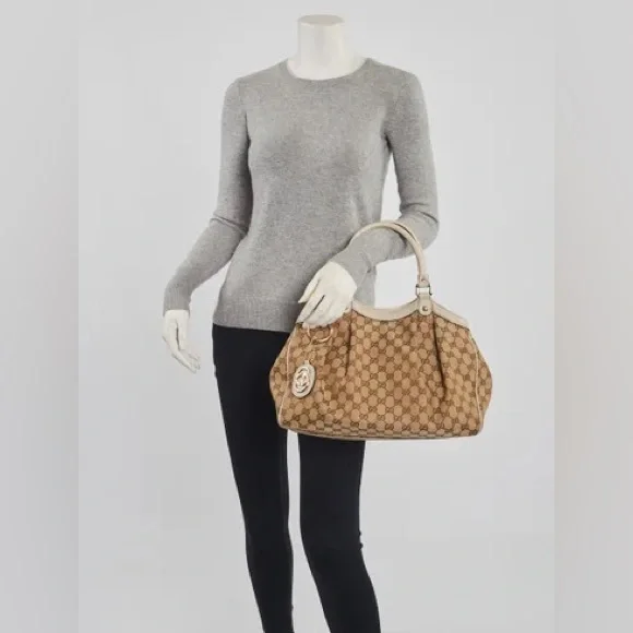 GUCCI Beige/White GG Canvas Medium Sukey Tote Bag - Picture 4 of 11